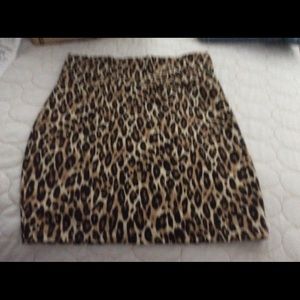Leopard skirt